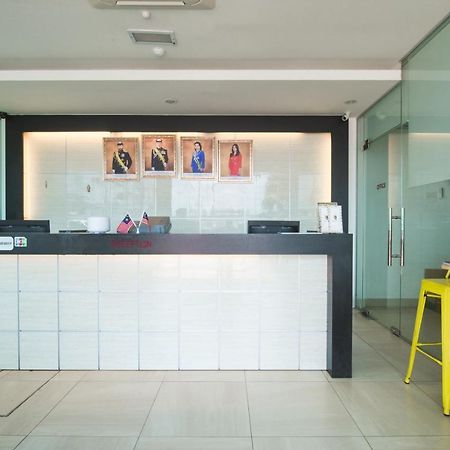 Hotel Ciq @ Wong Ah Fook Johor Bahru Exteriör bild