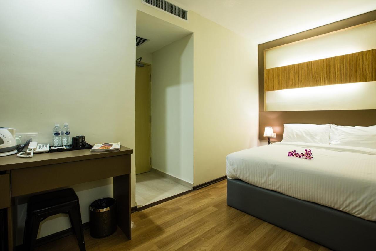 Hotel Ciq @ Wong Ah Fook Johor Bahru Exteriör bild